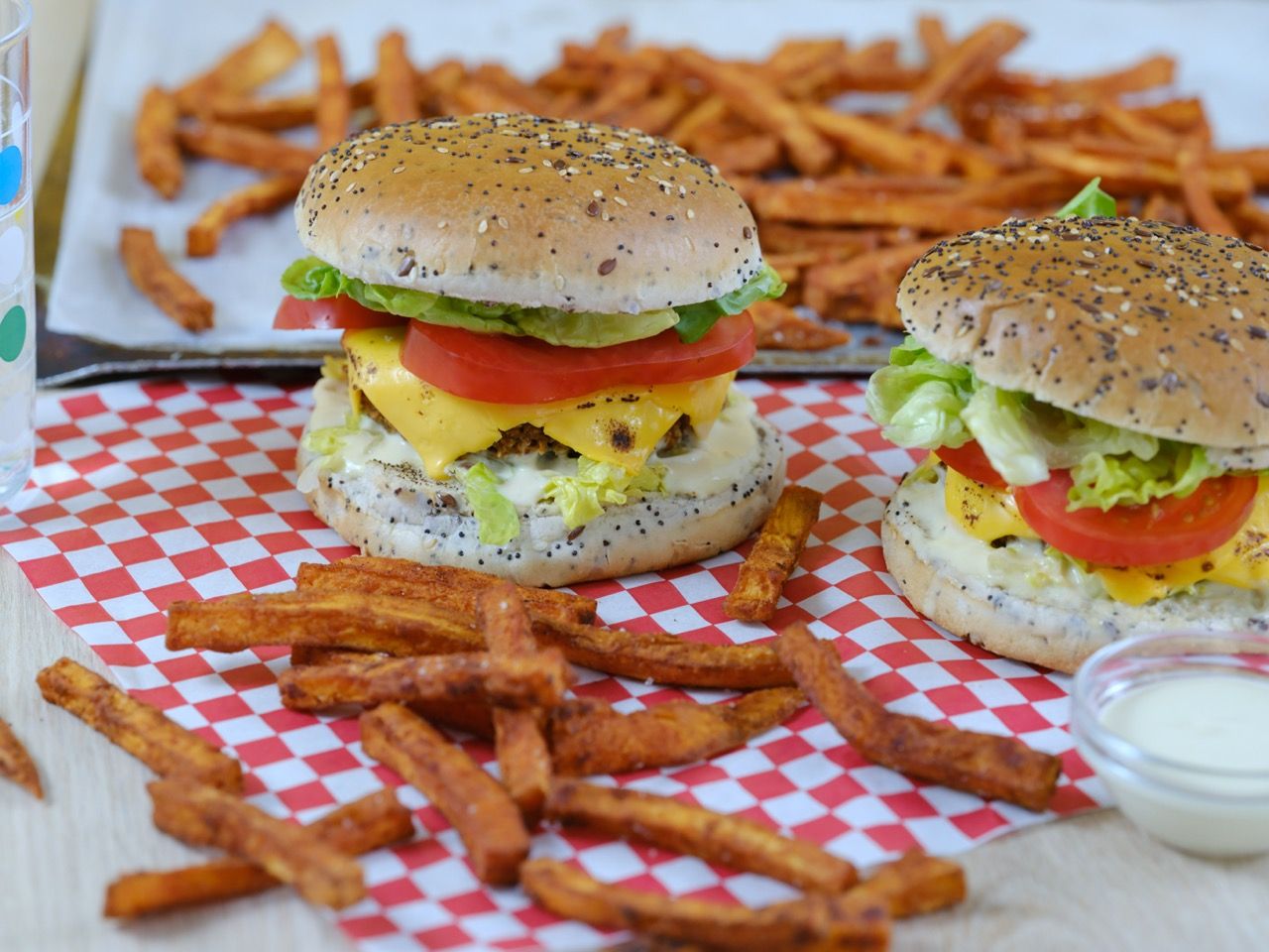 Burgers végétariens et sauce moutarde-miel par Wheaty